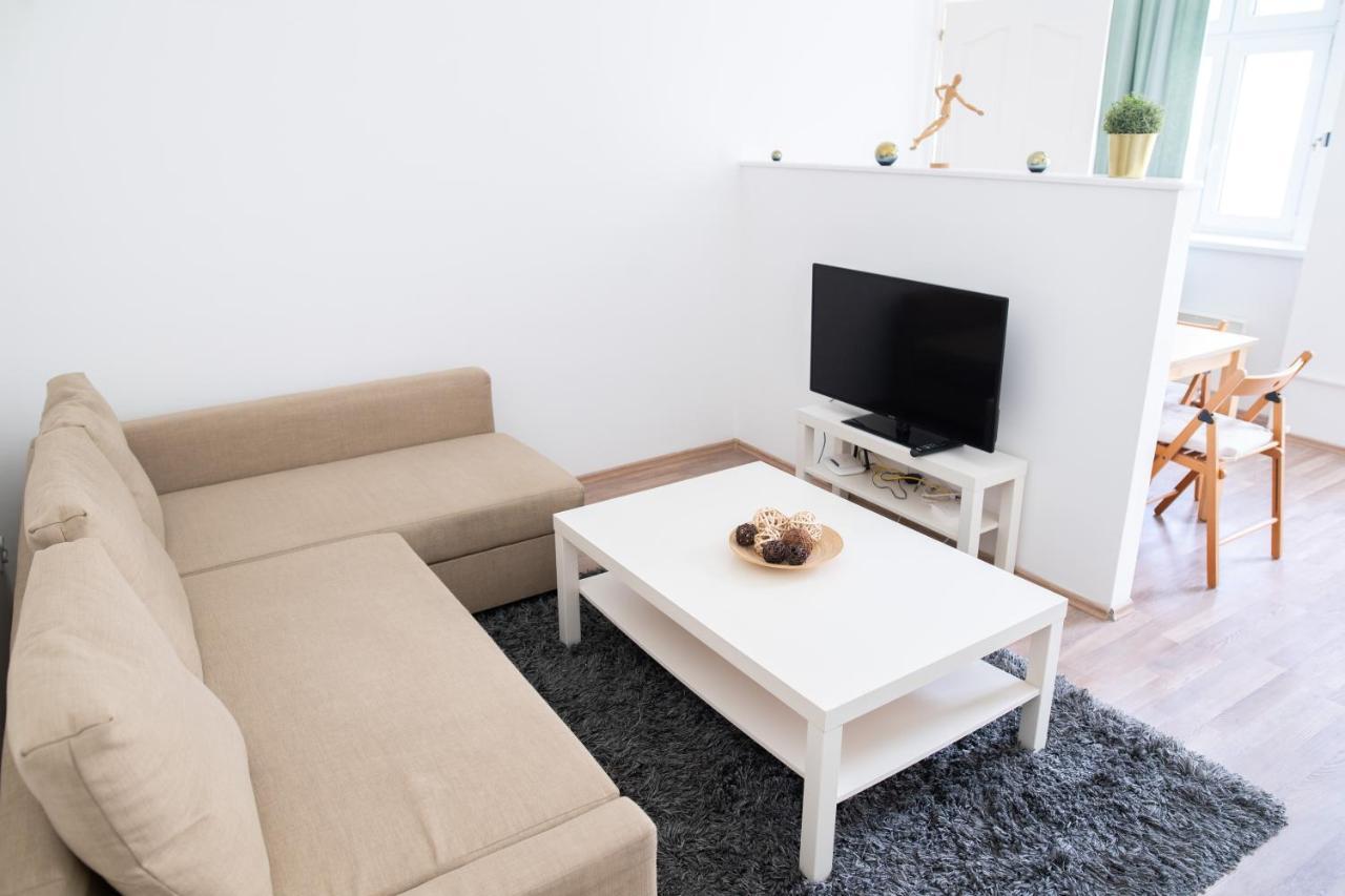 N28 Condo Apartment Next To Andrassy. Budapest Exterior foto